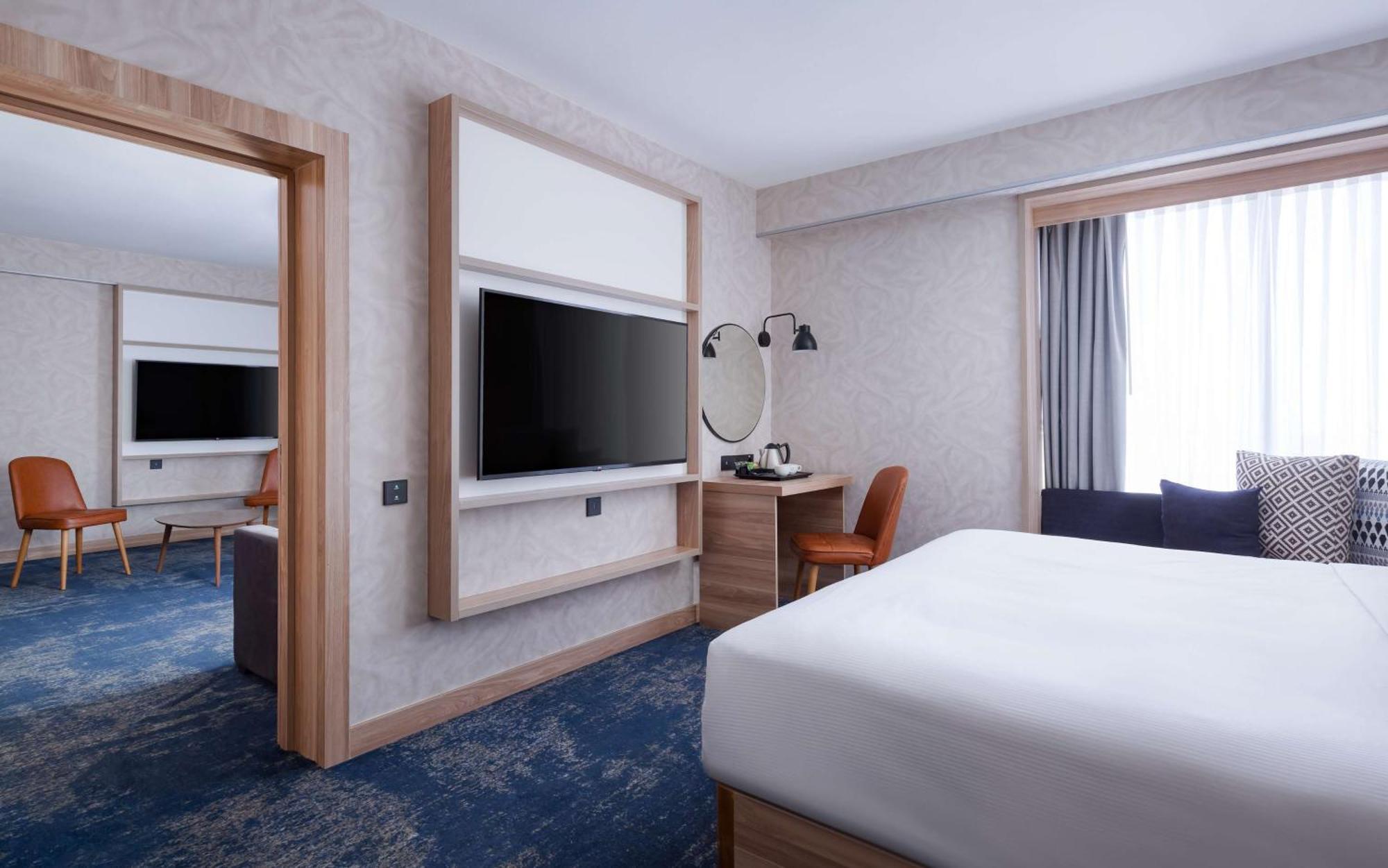 Hilton Garden Inn Samarkanda Zewnętrze zdjęcie